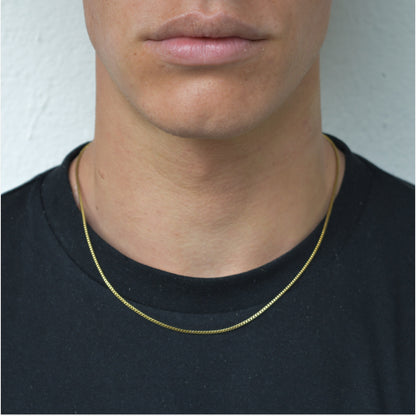 Minimal Box Chain in Gold