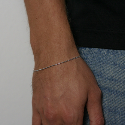 Minimal Bracelet in Silver