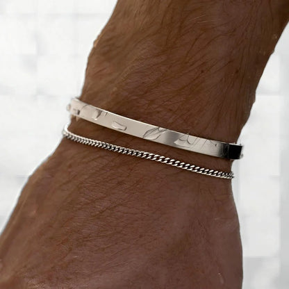 Minimal Unisize Cuff in Silver